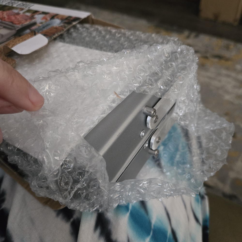 NIB MINI BBQ GRILL - Picture 4 of 4